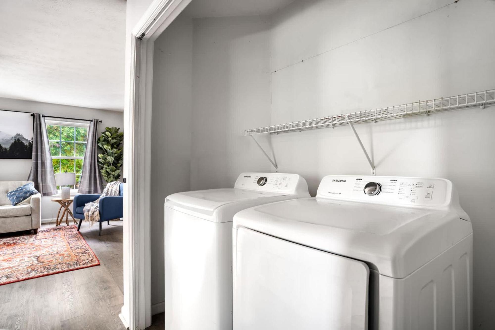 Modern Decor, Hot Tub, Fire Pit & River Access! Luray Exterior photo